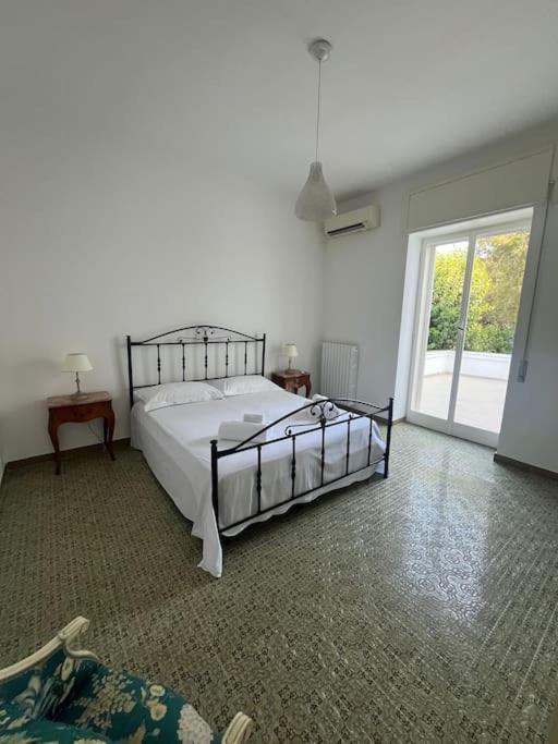 Villa Bouganville 2 ออสตูนี ภายนอก รูปภาพ