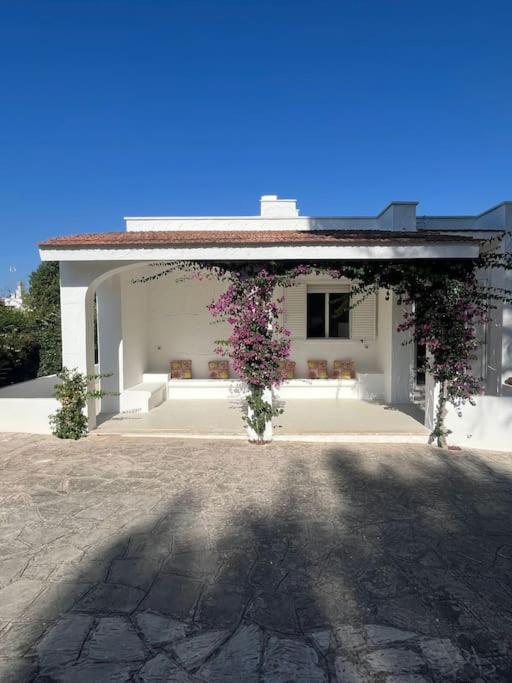 Villa Bouganville 2 ออสตูนี ภายนอก รูปภาพ